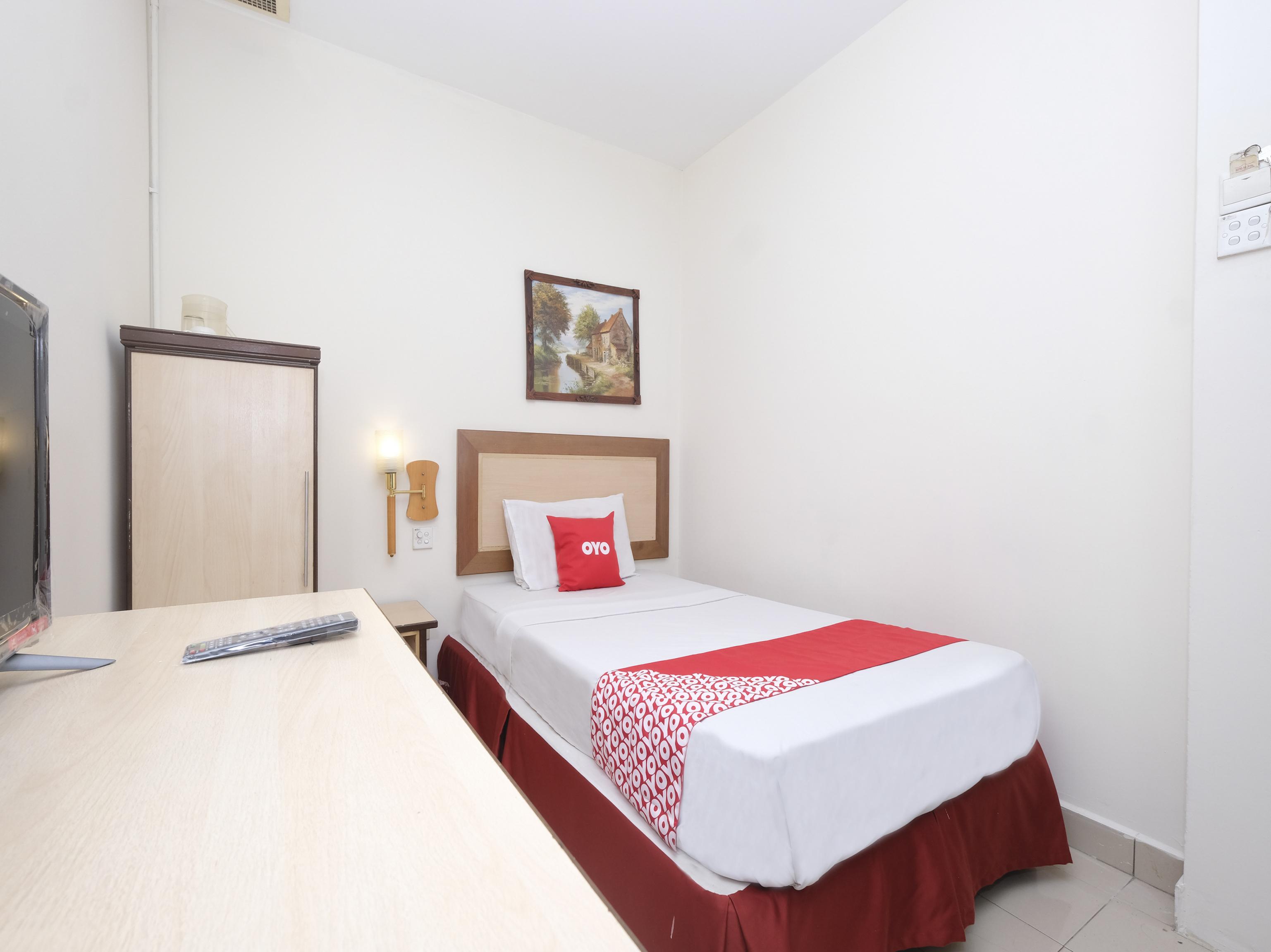 Hotel Sri Sutra - Sungai Buloh Петалинг-Джая Экстерьер фото