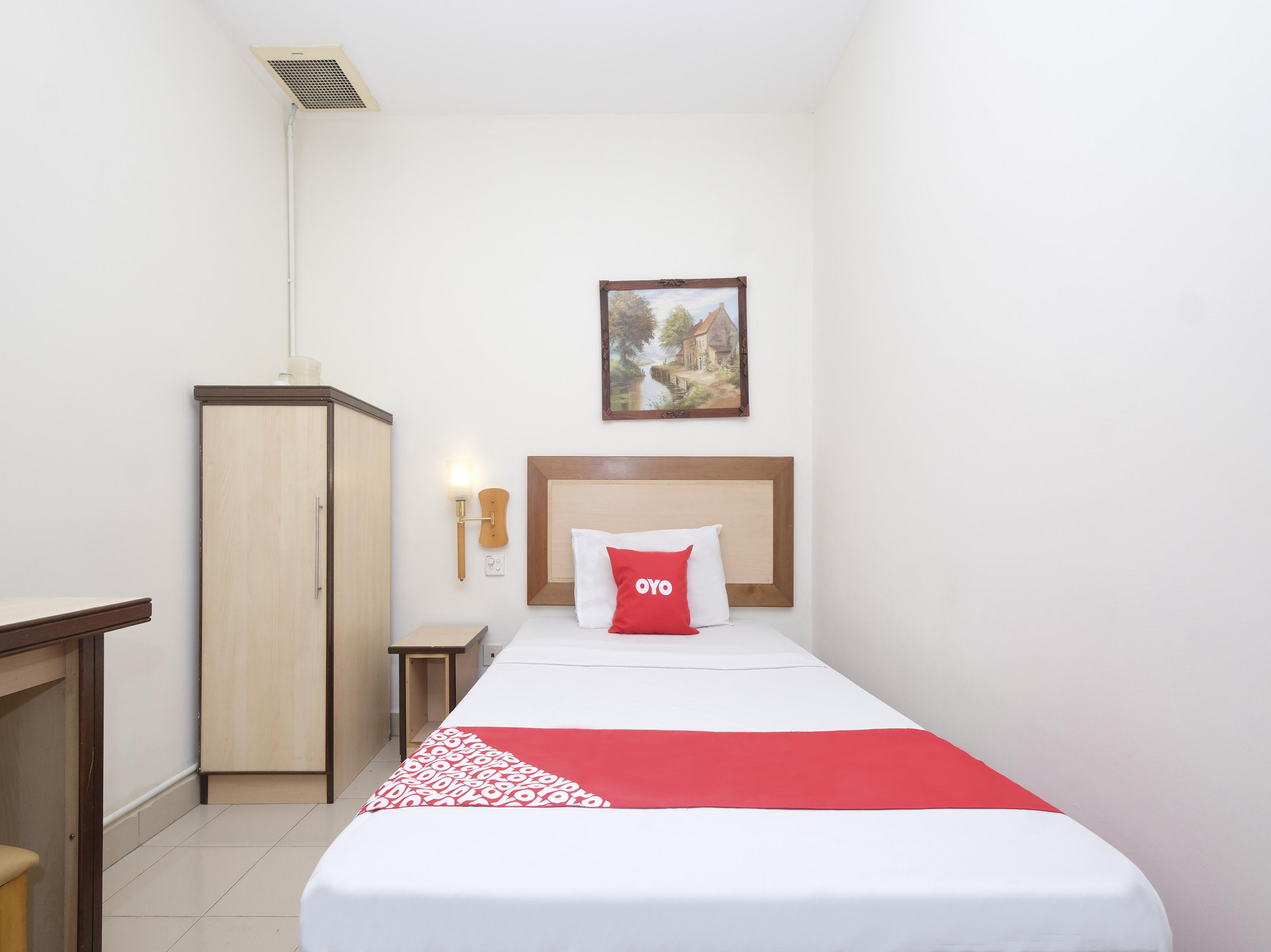 Hotel Sri Sutra - Sungai Buloh Петалинг-Джая Экстерьер фото