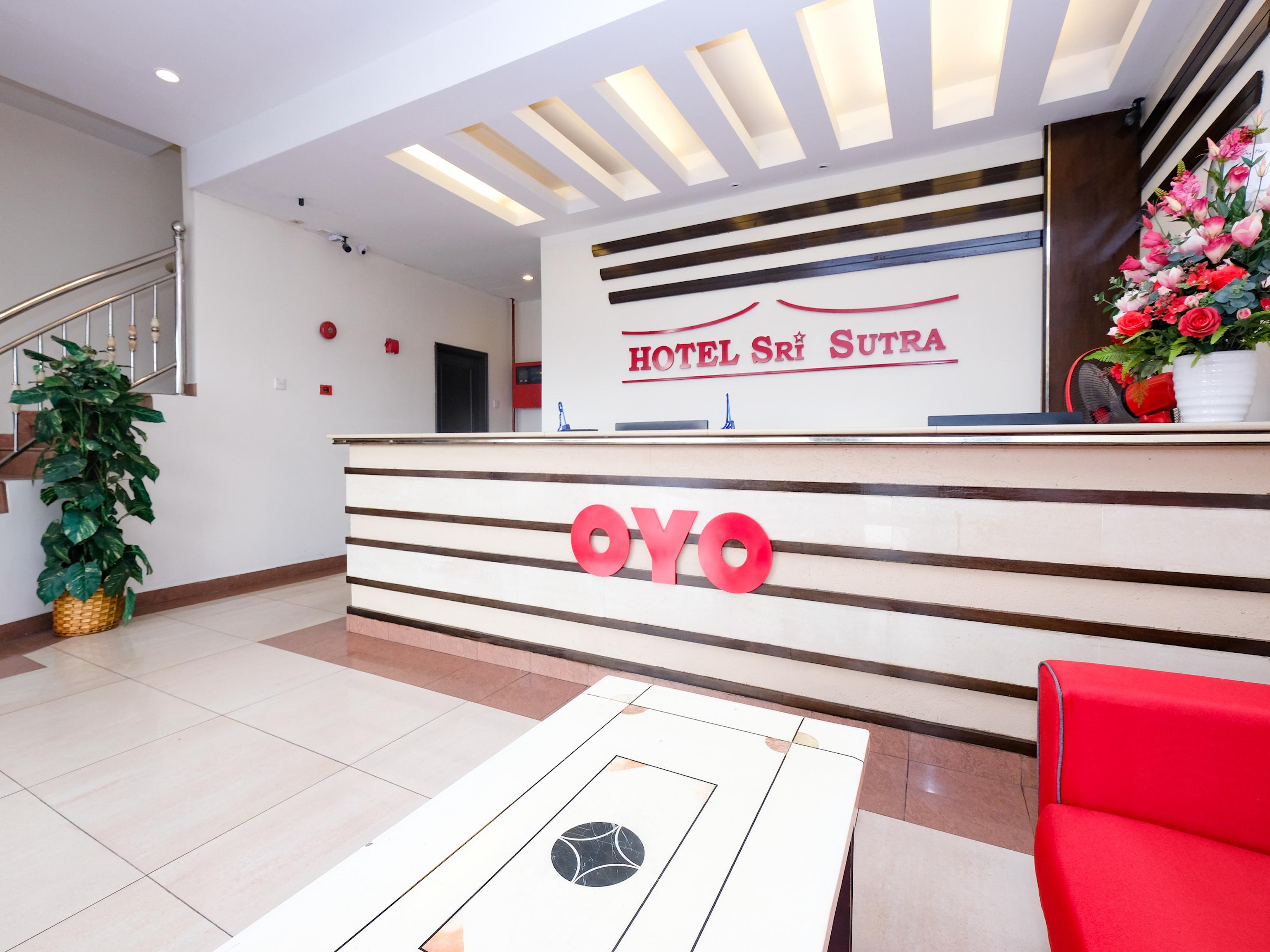 Hotel Sri Sutra - Sungai Buloh Петалинг-Джая Экстерьер фото