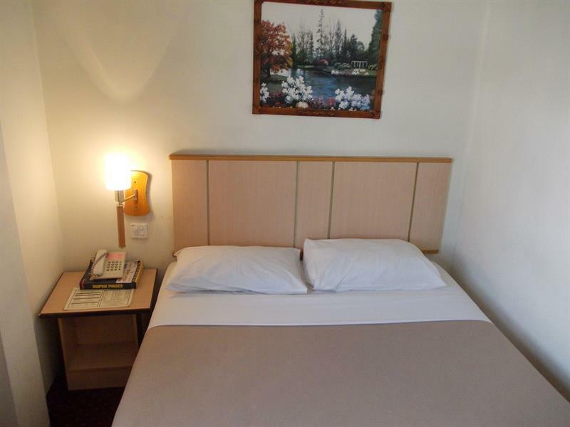 Hotel Sri Sutra - Sungai Buloh Петалинг-Джая Экстерьер фото