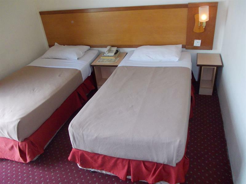 Hotel Sri Sutra - Sungai Buloh Петалинг-Джая Экстерьер фото